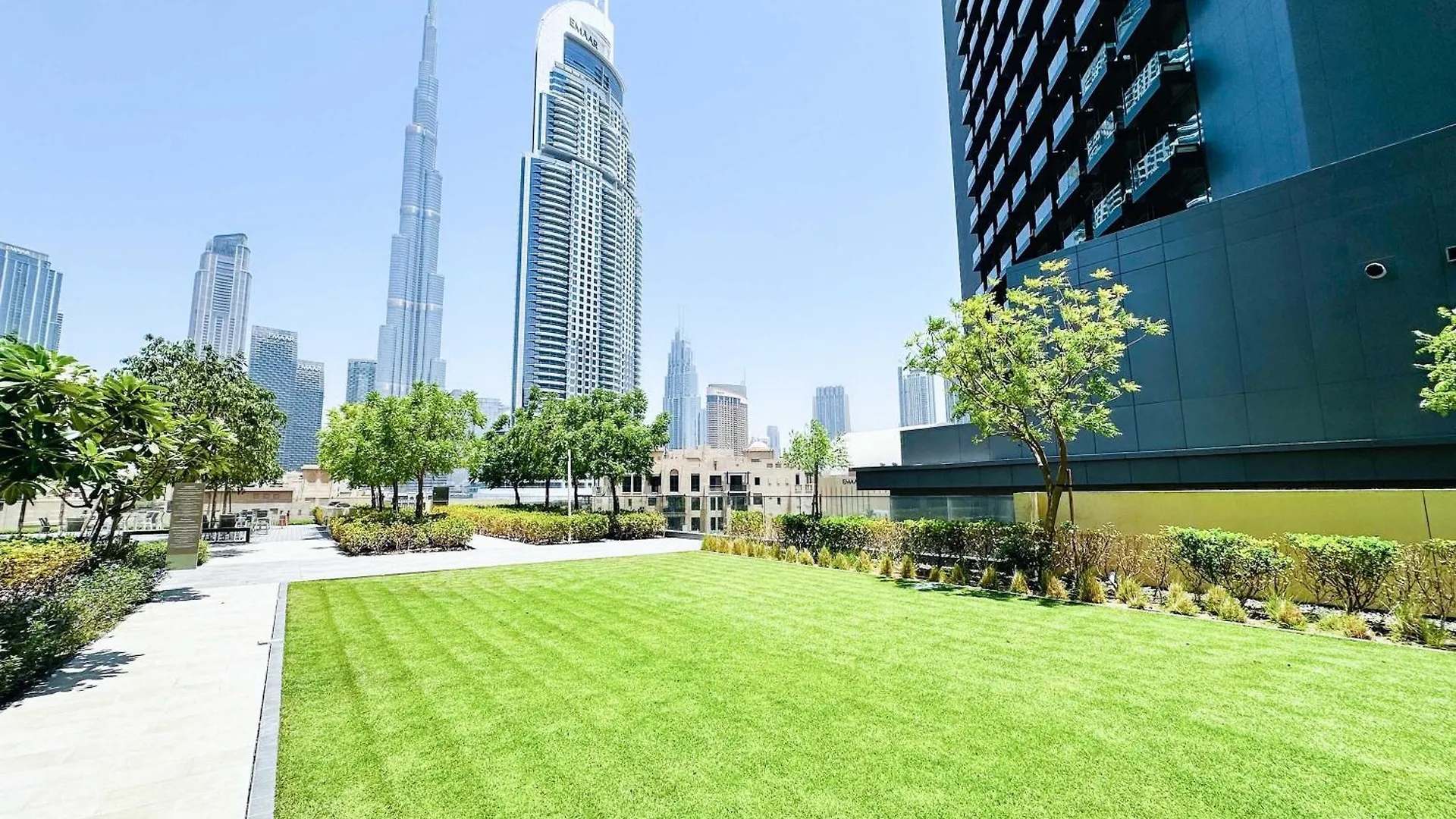 Pvh - 2Br With Burj Khalifa View - Burj Royale Apartment Dubai 0*,  United Arab Emirates
