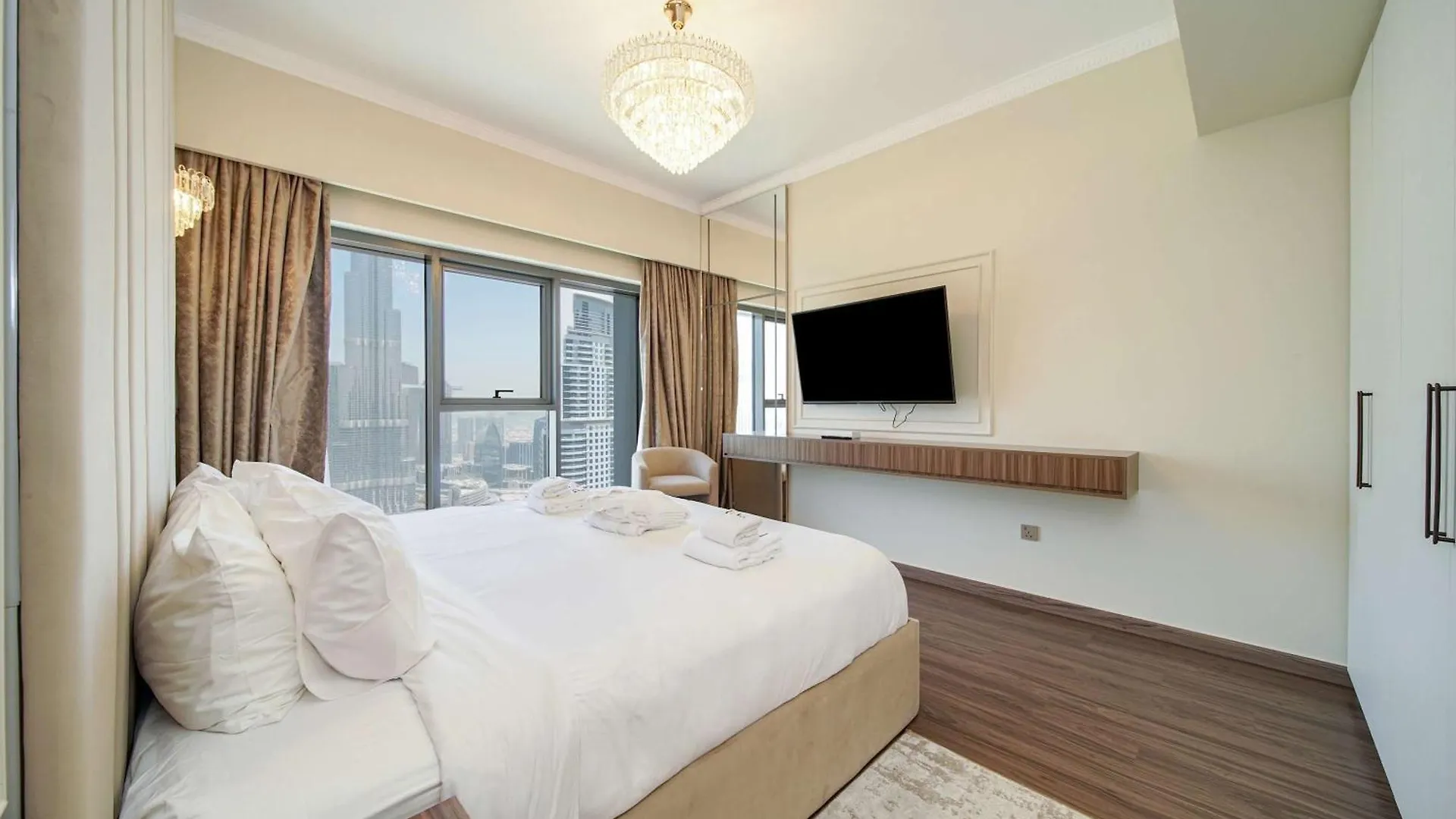 Pvh - 2Br With Burj Khalifa View - Burj Royale Apartment Dubai